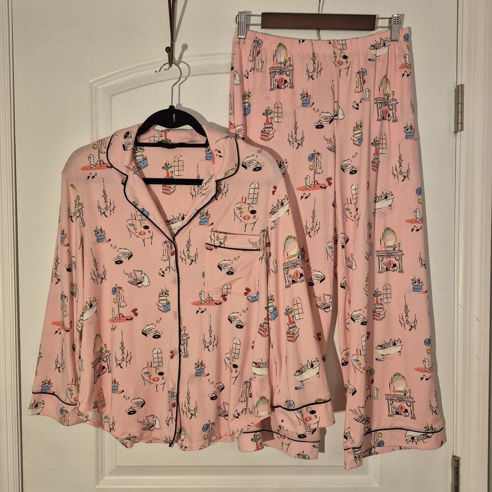 Kate Spade Womens Classic long sleeve pajamas size Small Fun print With Pockets